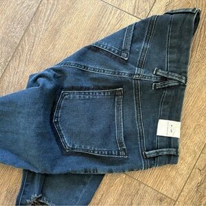 NEW!! W/o tag Good American Skinny Jeans